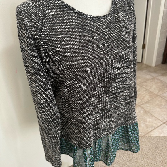 BOBEAU Sweater Womens L Heather Gray Knit Ditsy Floral Hem Made in USA - Picture 2 of 8